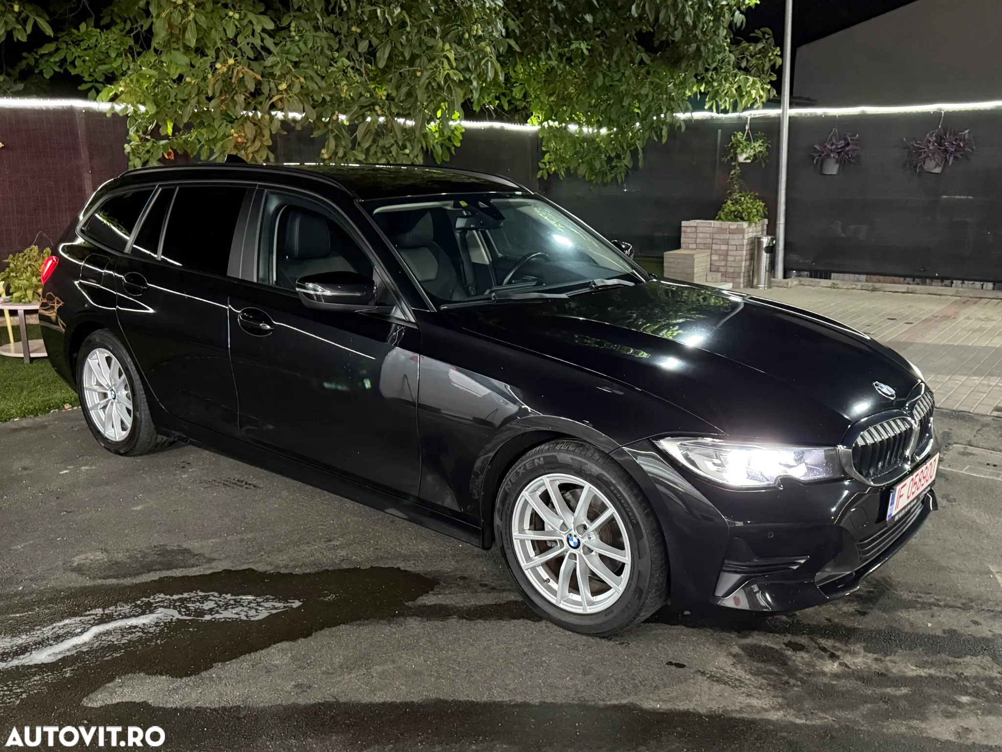 BMW Seria 3 320d Touring Aut. Advantage - 2