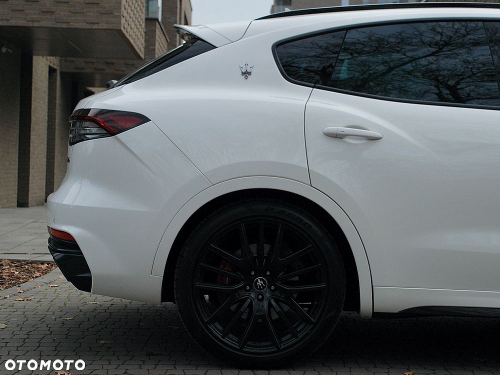 Maserati Levante - 14