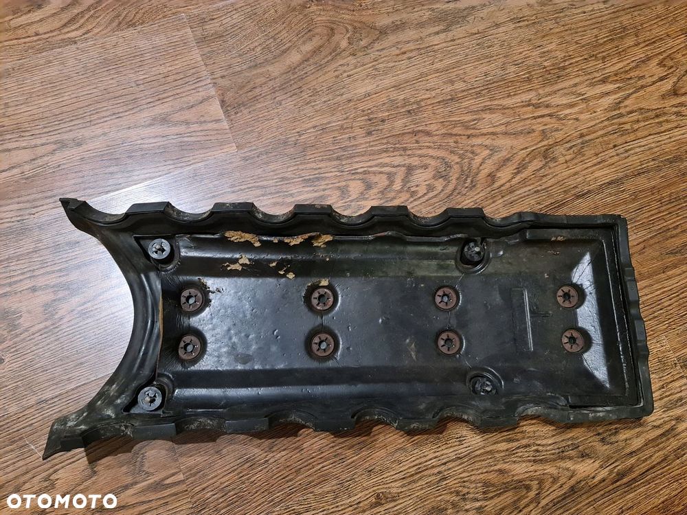 OSŁONA POKRYWA SILNIKA BMW 8 E31 E32 M70 5.0 V12 - 2