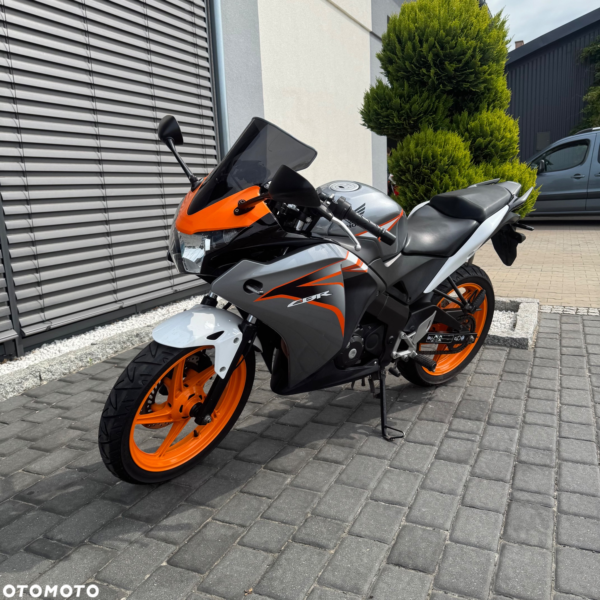 Honda CBR - 9