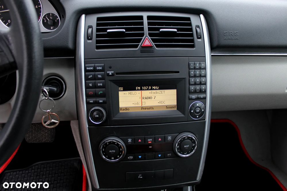 Mercedes-Benz Klasa B 180 CDI Autotronic - 11