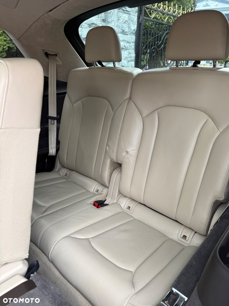 Audi Q7 - 12