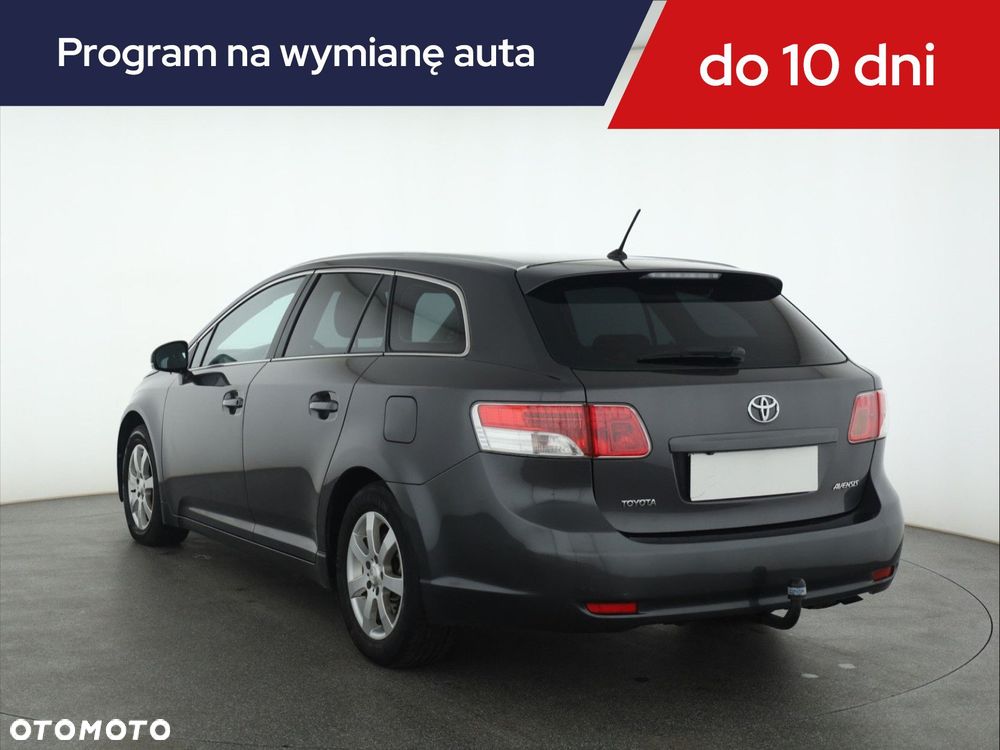 Toyota Avensis 2011 photo 5