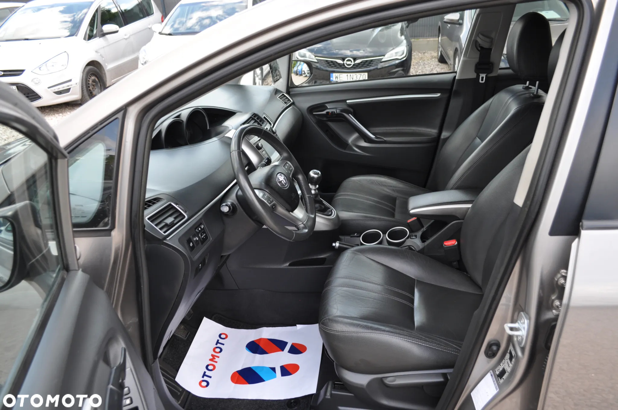 Toyota Verso 1.6 D-4D Premium - 14
