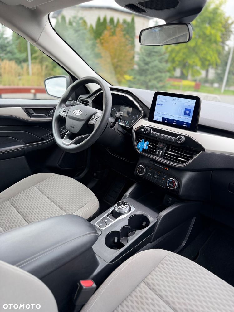 Ford Kuga - 8