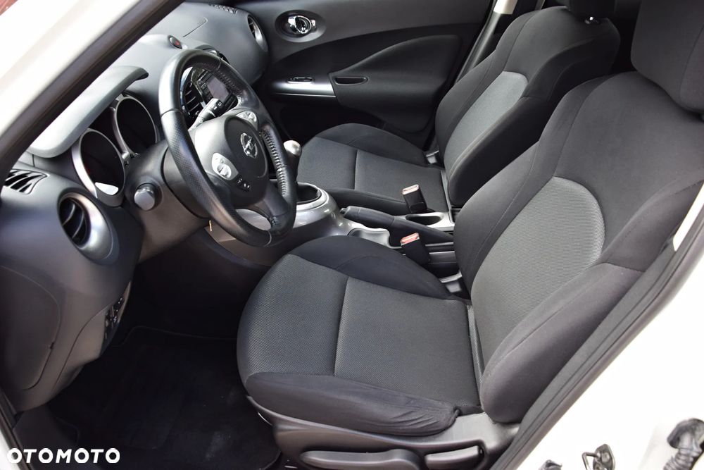Nissan Juke 1.6 Visia - 28