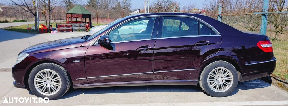 Mercedes-Benz E 220 CDI DPF BlueEFFICIENCY Automatik Elegance - 5