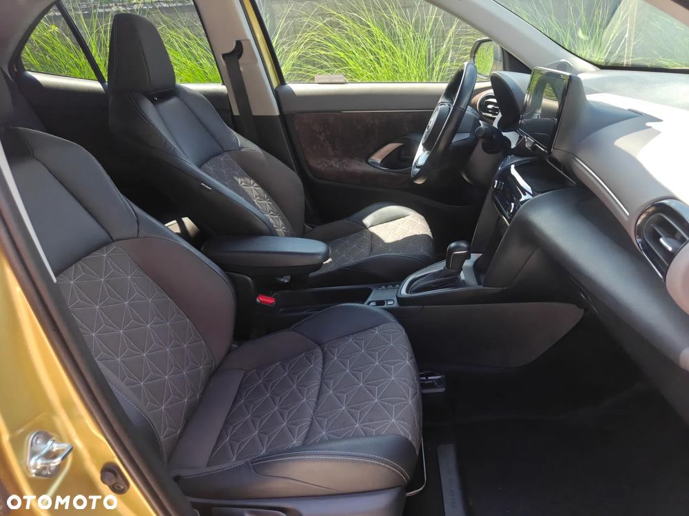 Toyota Yaris Cross - 4
