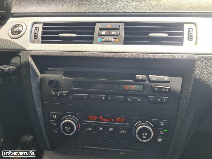 BMW 320 d Dynamic - 6