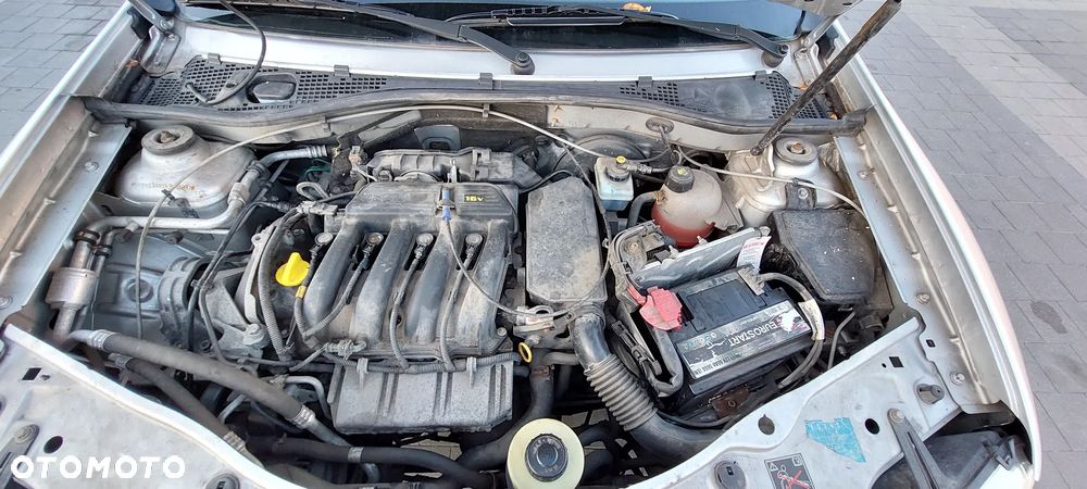 Dacia Duster 1.6 Laureate - 21