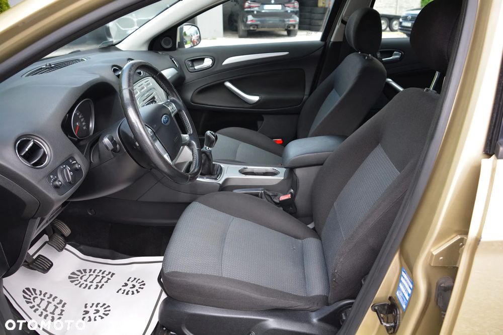 Ford Mondeo 2.0 S - 15