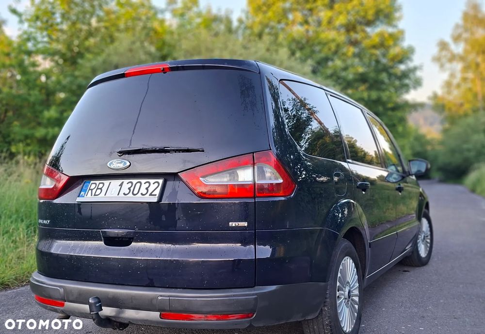 Ford Galaxy - 3
