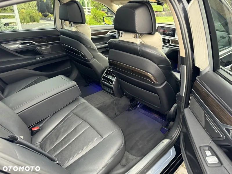 BMW Seria 7 - 14