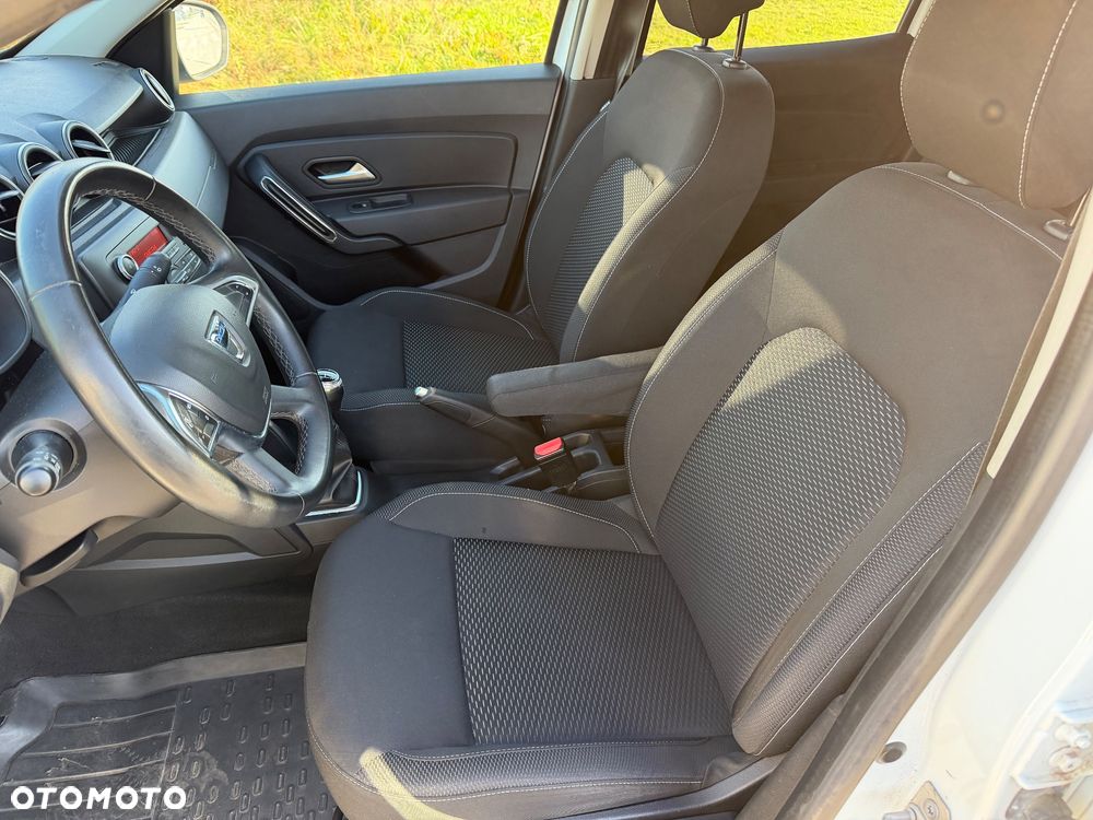 Dacia Duster 1.6 SCe Comfort - 27