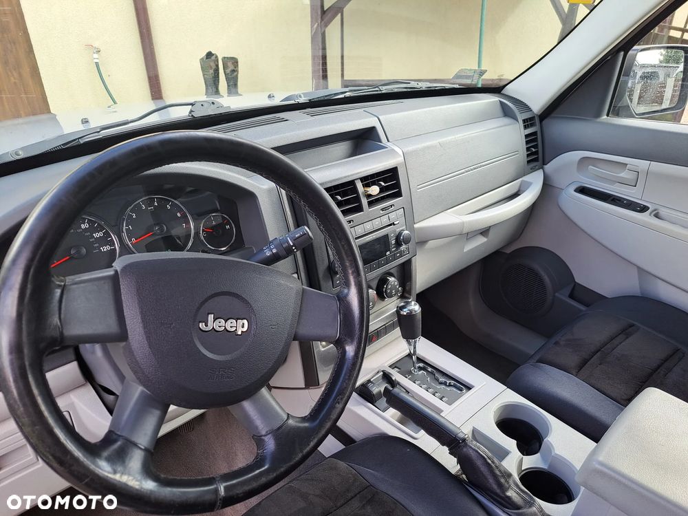 Jeep Liberty 3.7 4x4 - 6