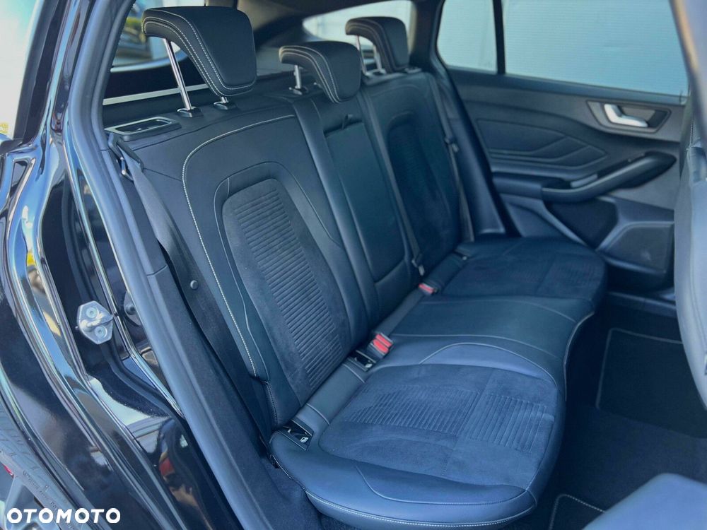 Ford Focus 2.3 EcoBoost ST - 22