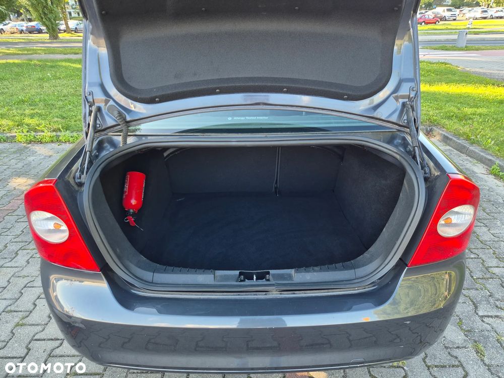 Ford Focus 1.6 Trend - 8
