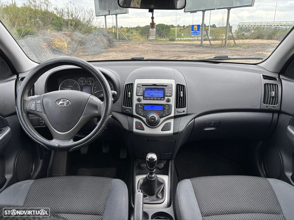 Hyundai i30 CW 1.6 CRDi STyle - 4