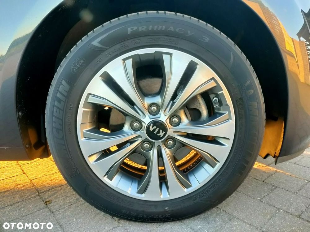 Kia Venga - 38