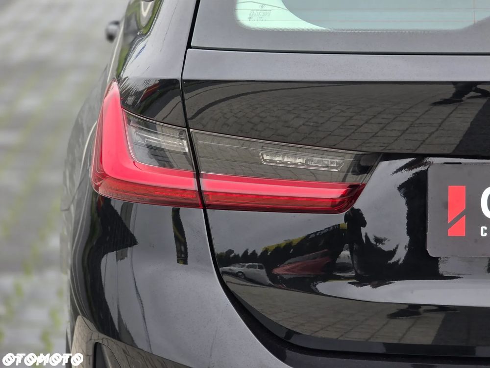 BMW Seria 3 - 22