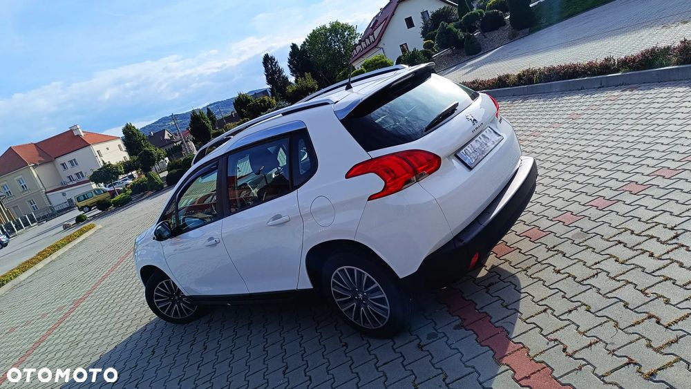 Peugeot 2008 - 6
