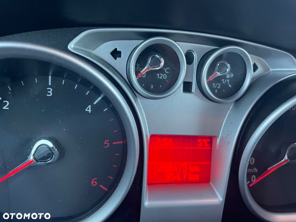 Ford Kuga 2.0 TDCi 4x4 Trend - 10