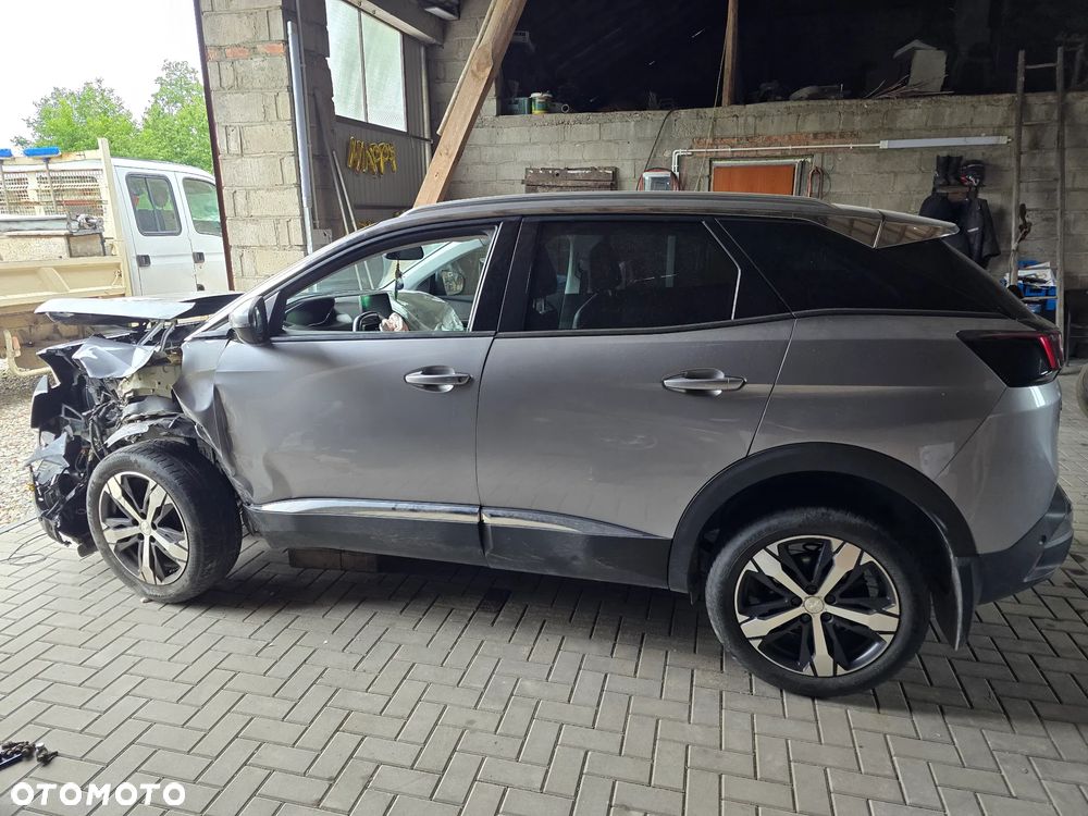Peugeot 3008 1.5 BlueHDi Allure S&S EAT8 - 5