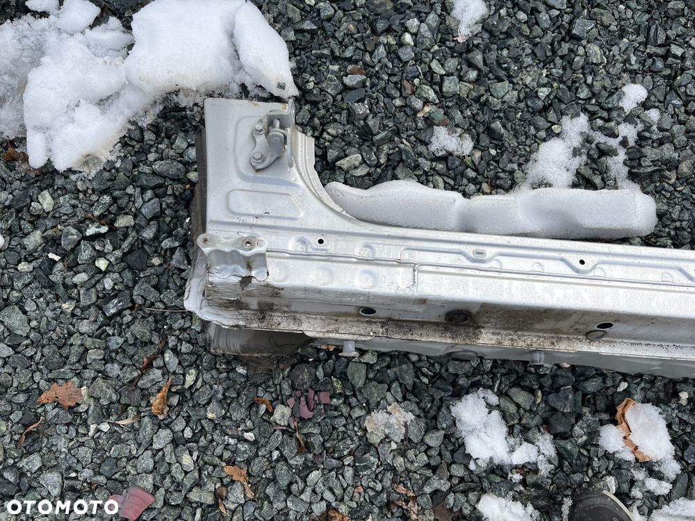 Ćwiartka próg lewy Toyota Corolla E21 - 3