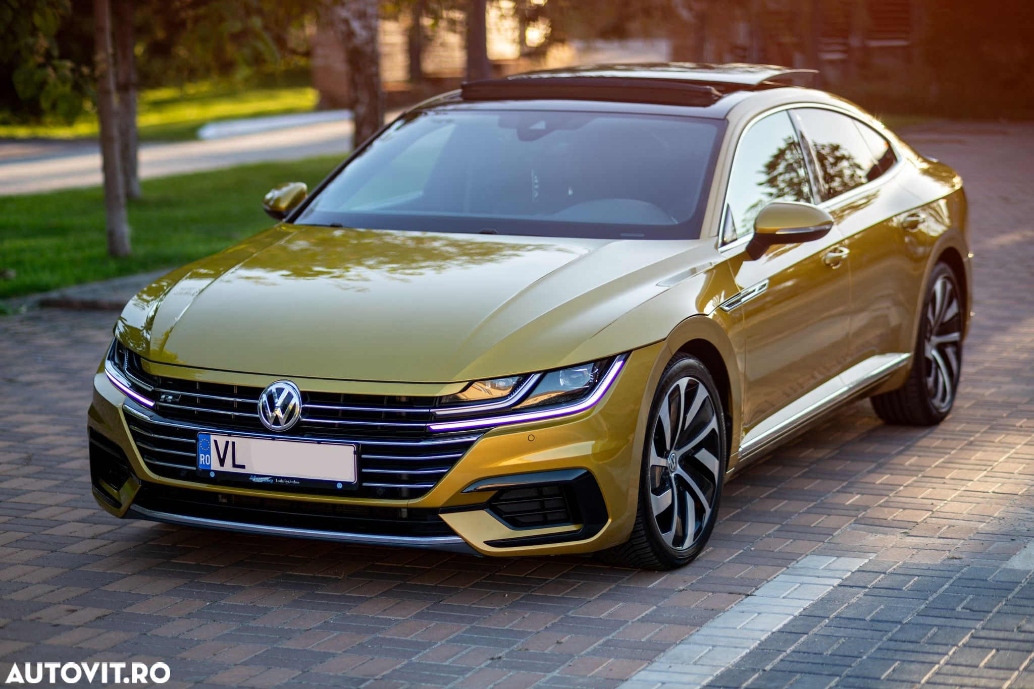 Volkswagen ARTEON 2.0 TSI DSG R-Line Edition - 5