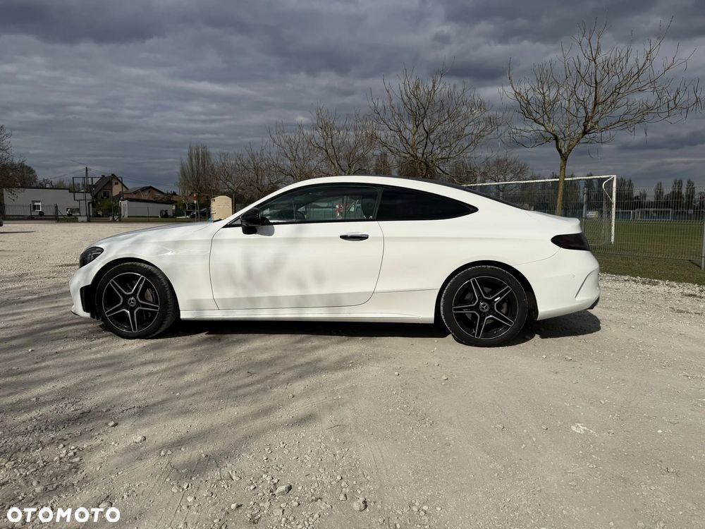 Mercedes-Benz Klasa C 300 9G-TRONIC - 5