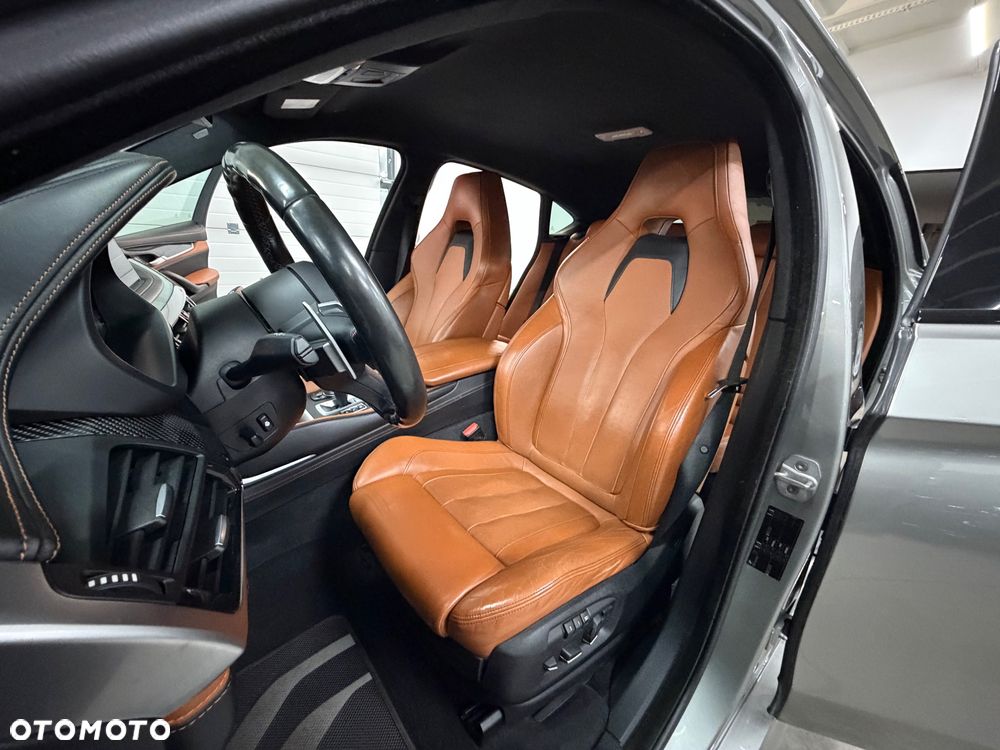 BMW X6M - 17