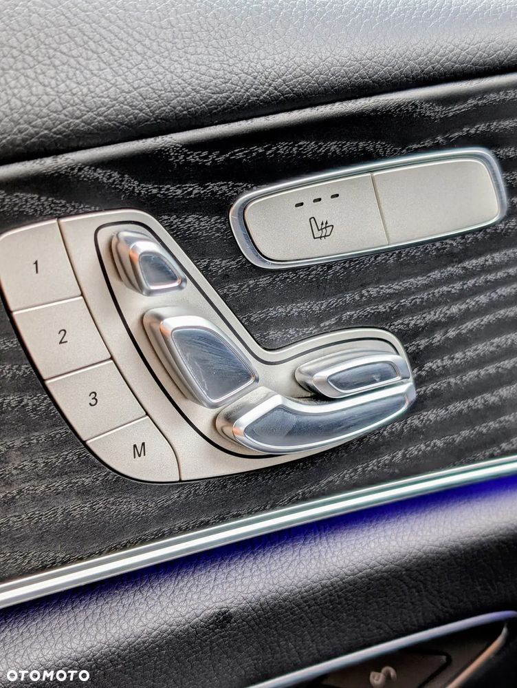 Mercedes-Benz Klasa E 220 d 4-Matic Avantgarde - 9
