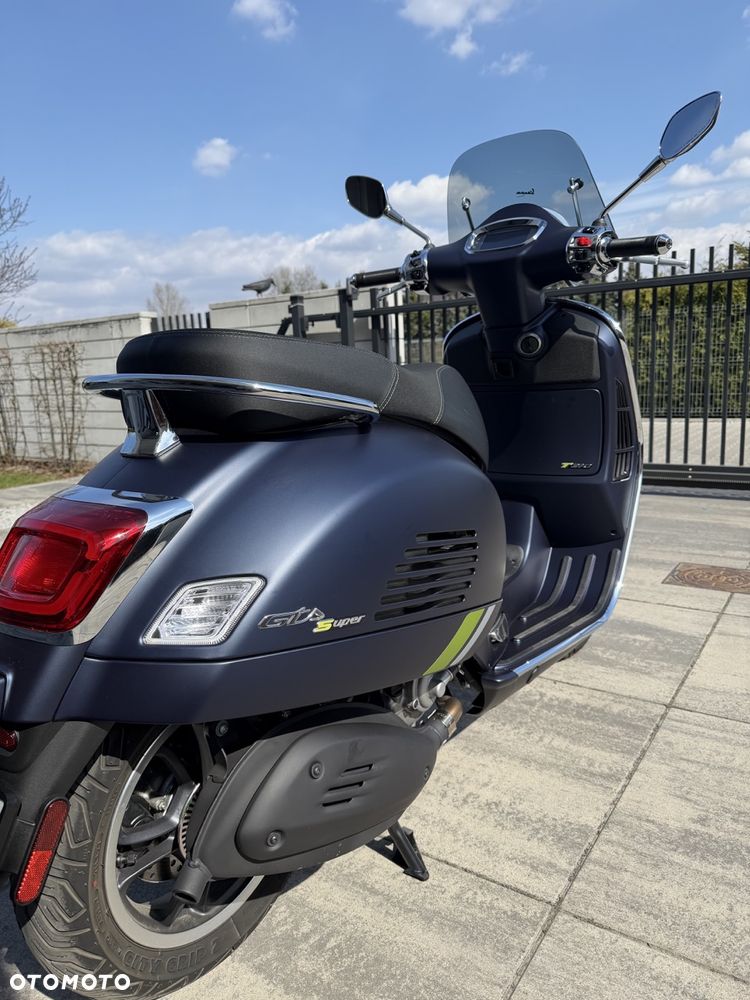 Vespa GTS - 7