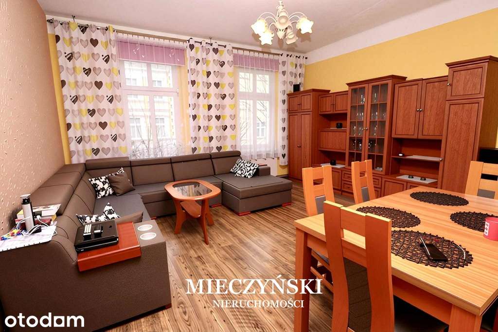 Przestronne mieszkanie 3 pokojowe w Śródmieściu