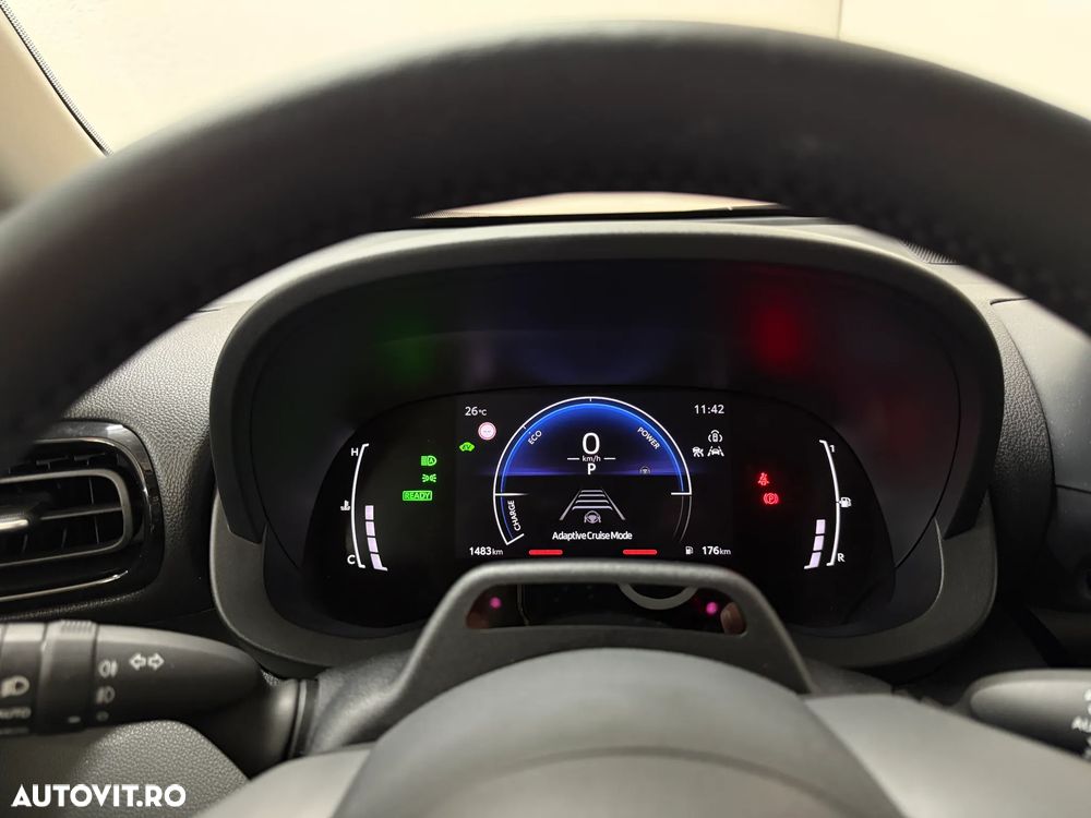 Toyota Yaris Cross - 18