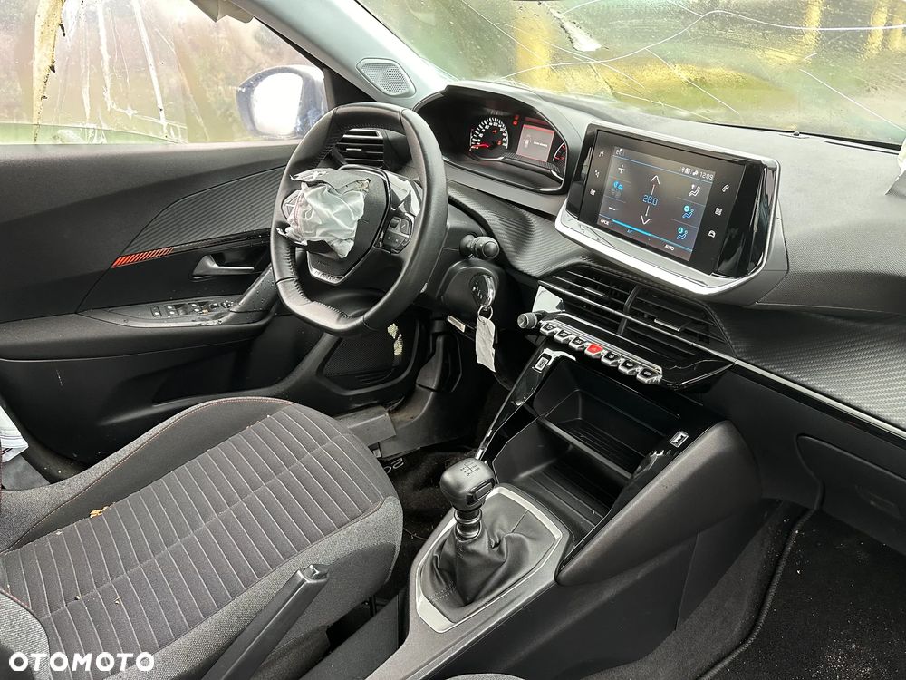 Peugeot 2008 1.5 BlueHDi Allure Pack S&S - 8