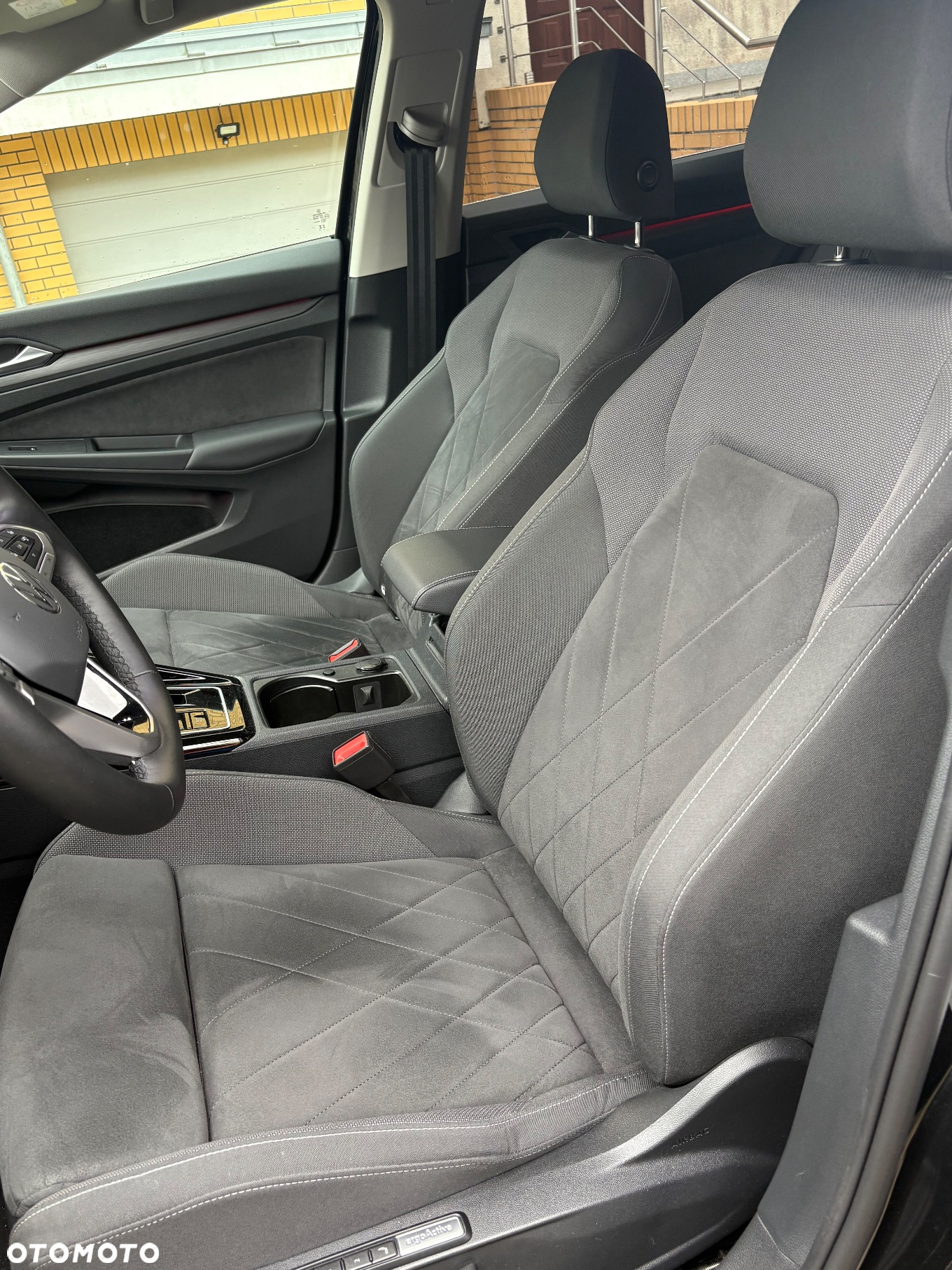 Volkswagen Golf - 14