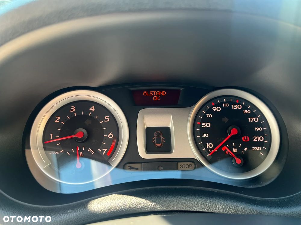 Renault Clio 1.2 16V 75 Expression - 5