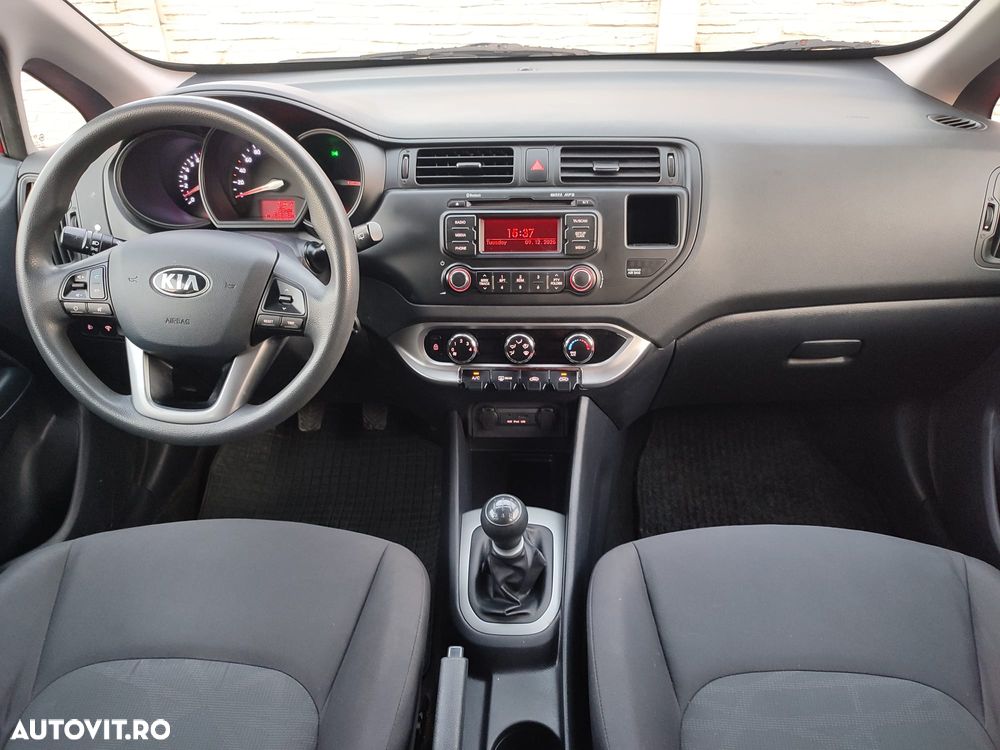 Kia Rio - 9