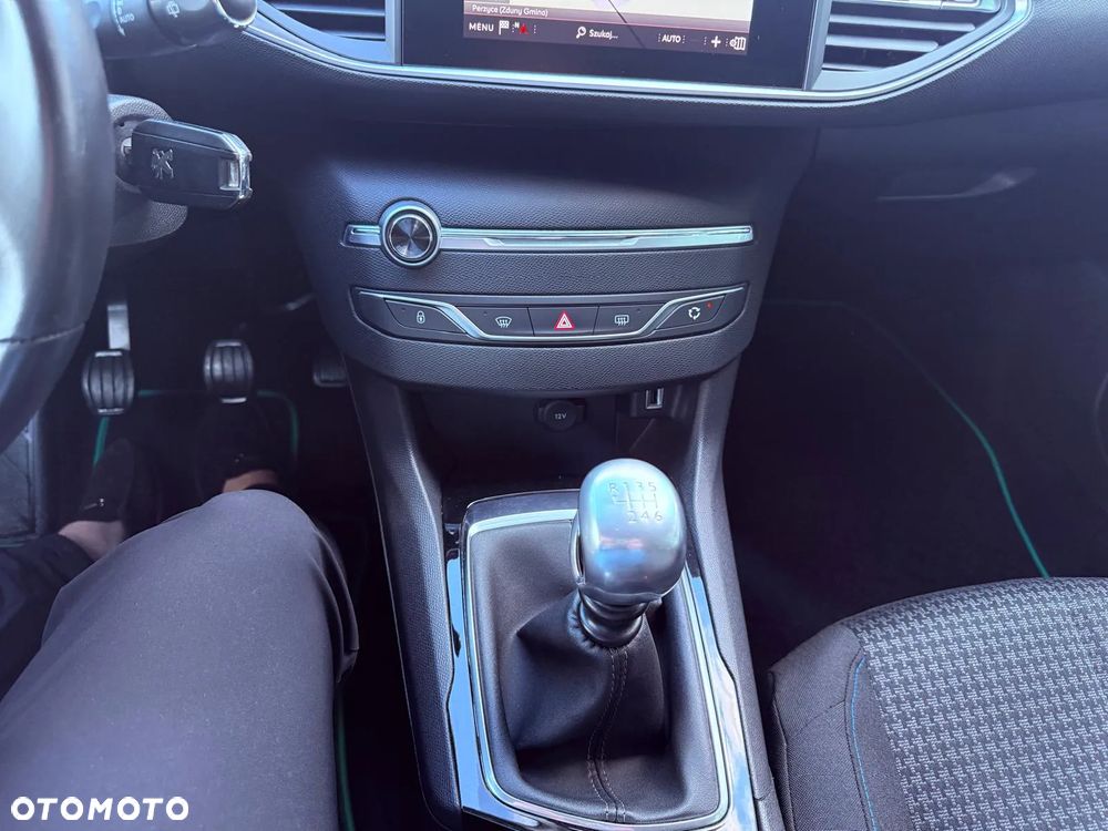 Peugeot 308 1.2 PureTech Active Pack S&S - 8