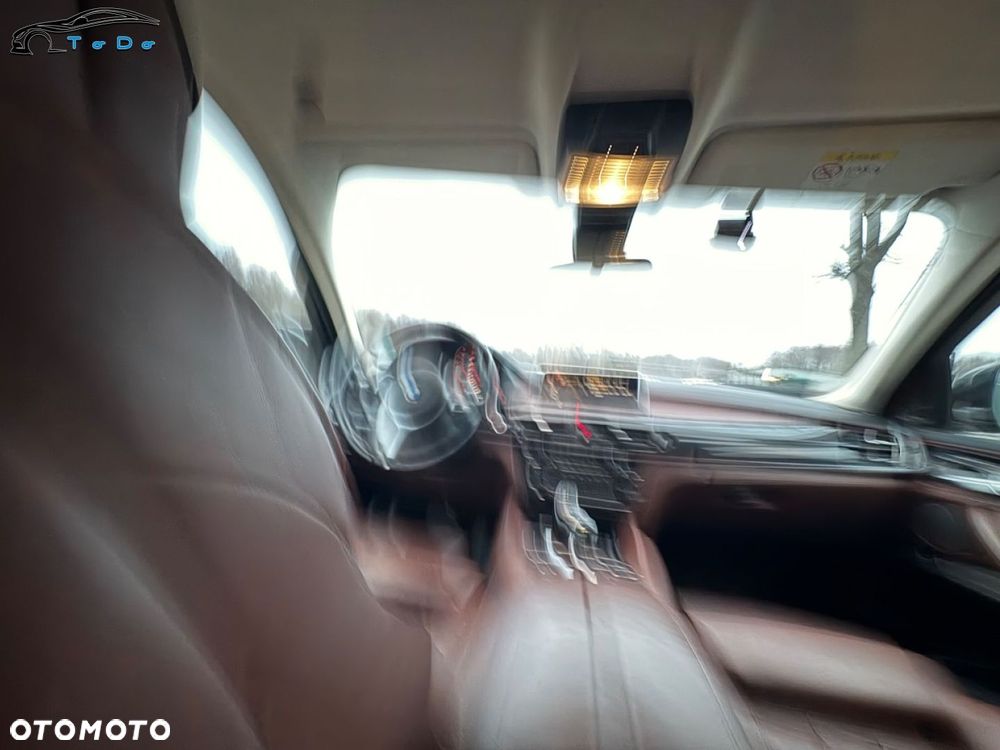 BMW X6 xDriveM50d - 32