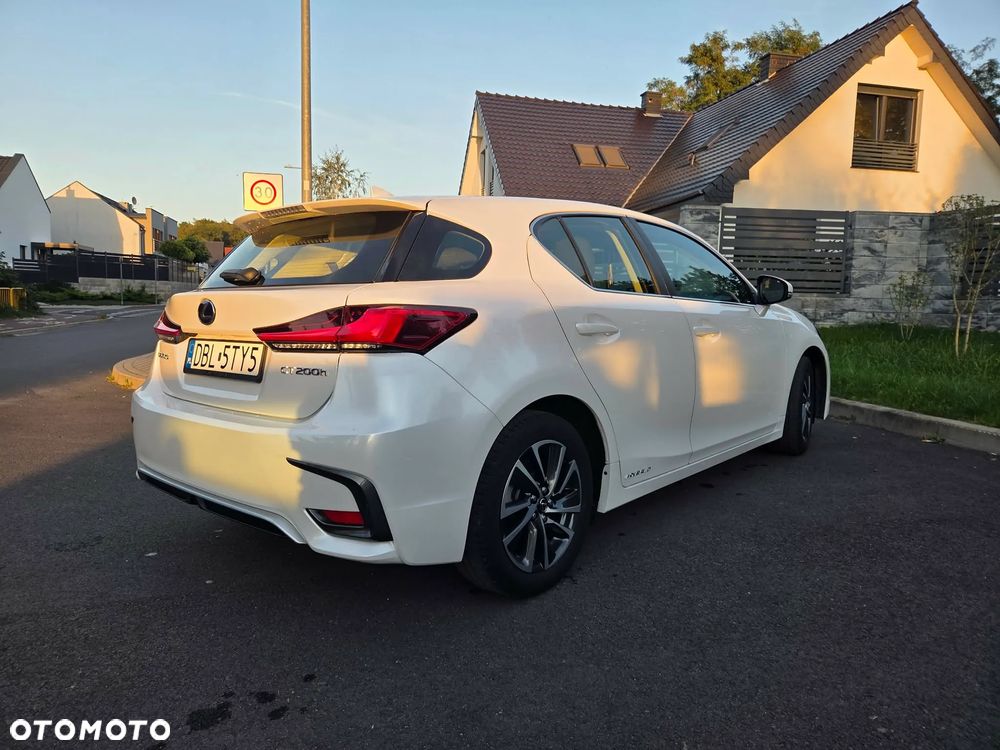 Lexus Ct 2017 photo 4