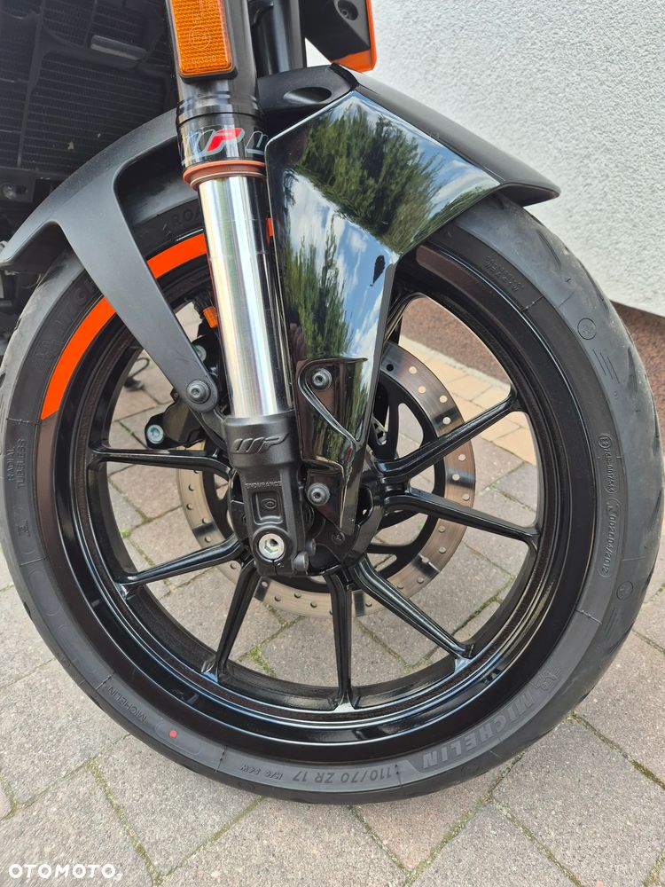 KTM Duke 125 - 9