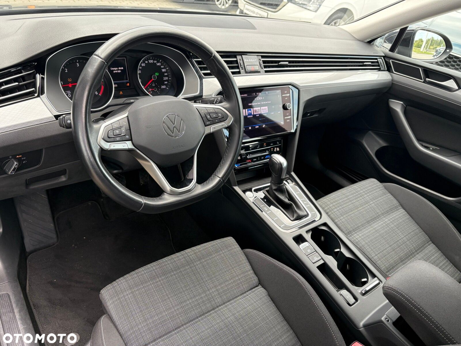 Volkswagen Passat - 11