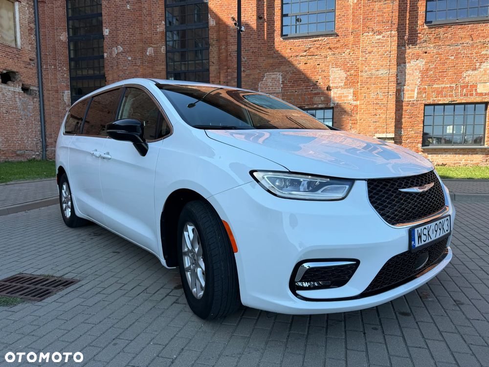 Chrysler Pacifica - 6