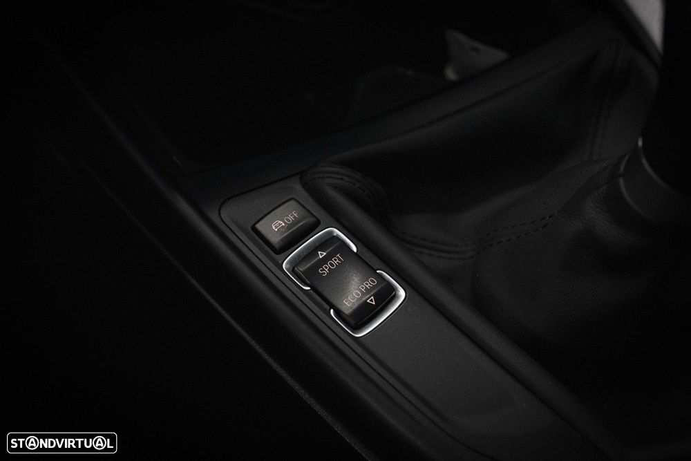 BMW 218 i Coupe Pack M - 18