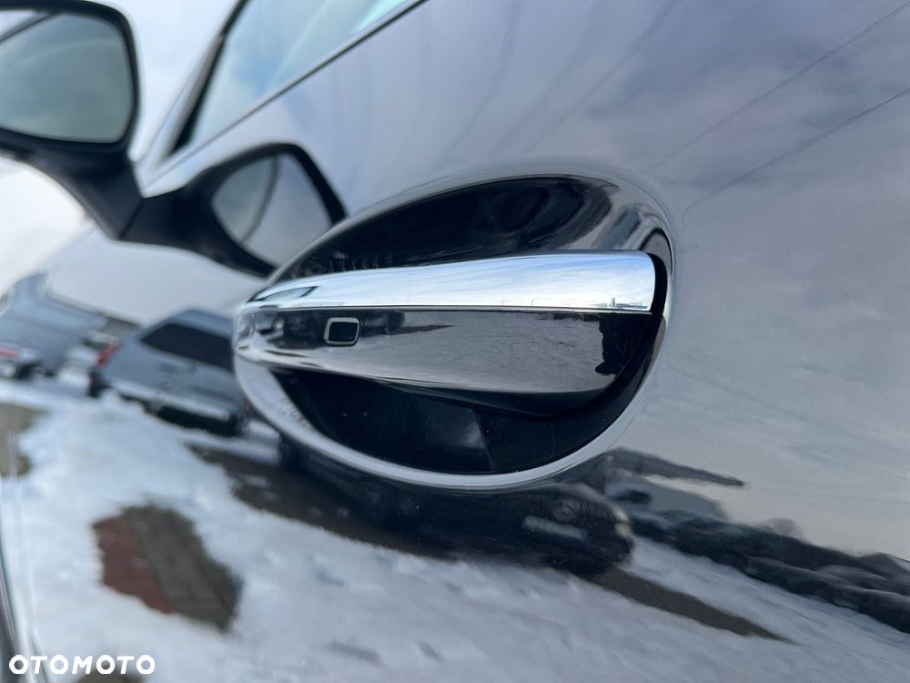 Mercedes-Benz GLC 300 e PHEV 4-Matic AMG Line - 37