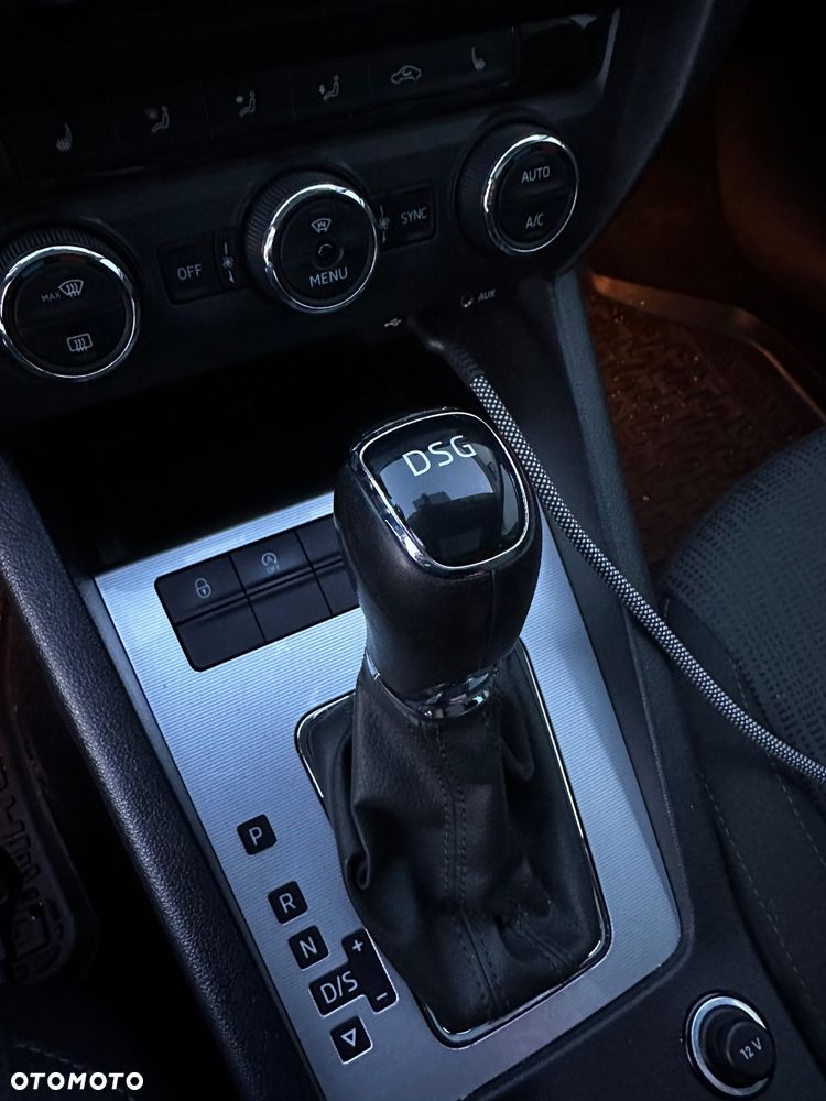 Skoda Octavia 1.8 TSI Elegance DSG - 30