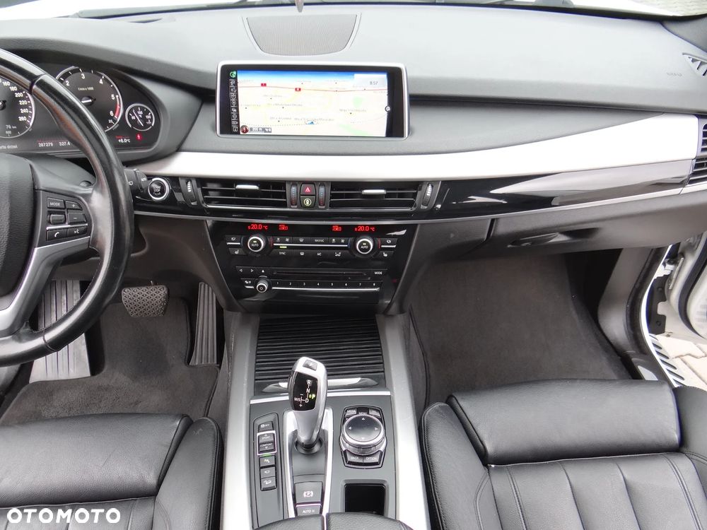 BMW X5 xDrive40d - 26