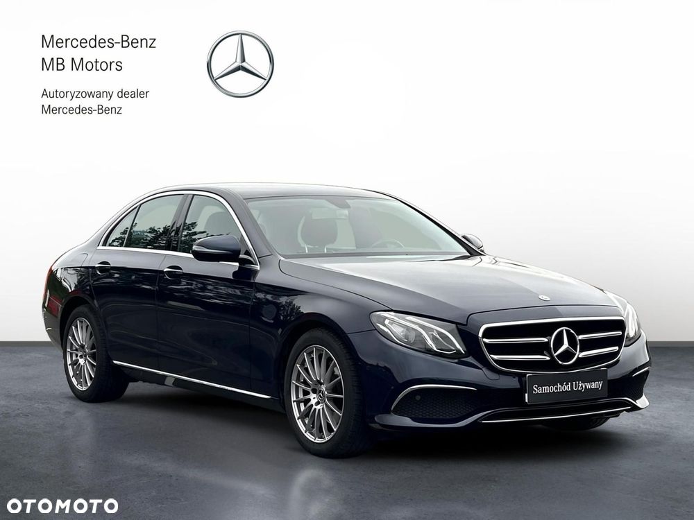 Mercedes-Benz Klasa E 220 d 4Matic 9G-TRONIC AMG Line - 8